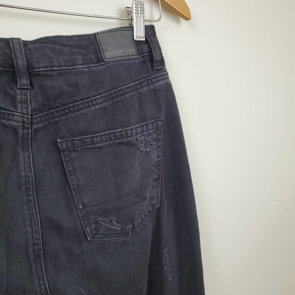 AMERICAN EAGLE | MOM JEAN BLACK WASHED DISTRESSED WHISKERING JEANS WOMEN SIZE 2 - Picture 8 of 17